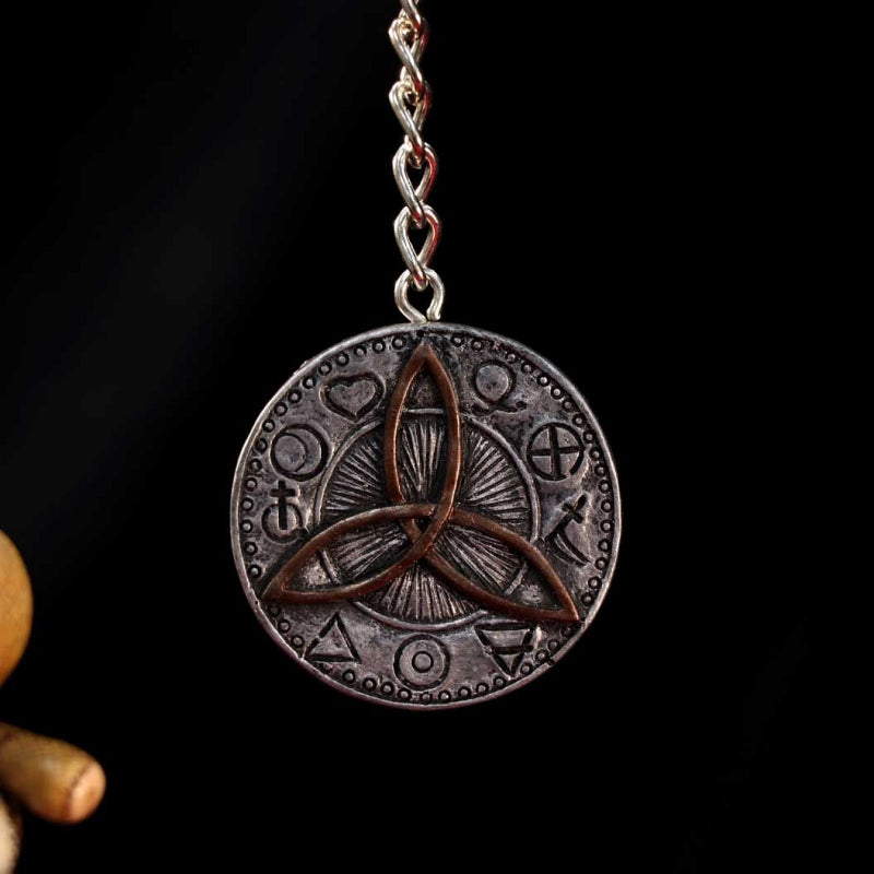 Triquetra Keyring